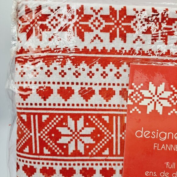 Winter Holiday Red & White Flannel Full Sheet Set - Picture 4 of 7